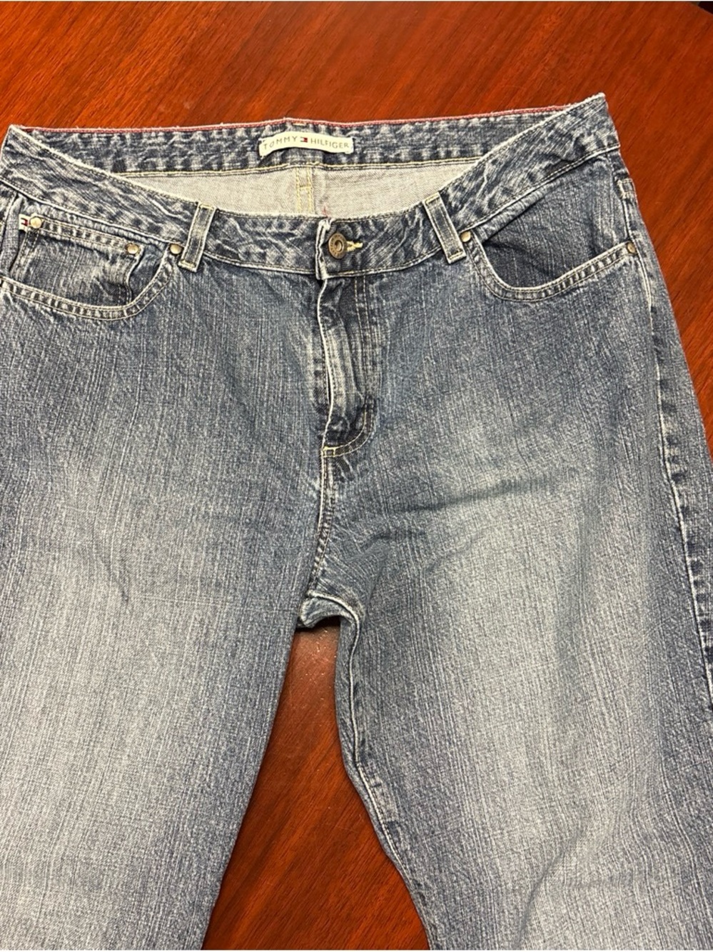 Tommy Hilfiger Women's Washed Blue Straight-Leg Jeans